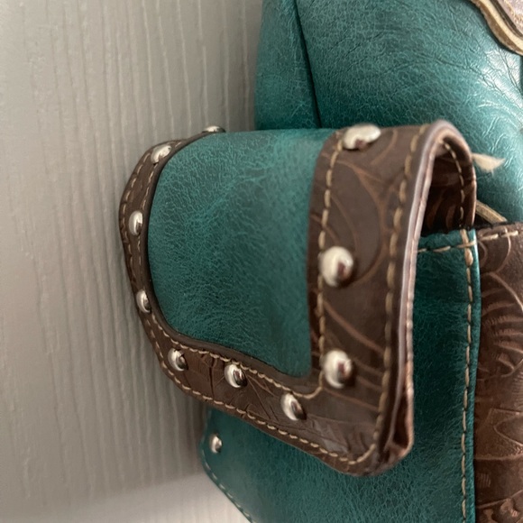 Western - Cross - Rhinestone - Concealed Carry Handbag - Picture 4 of 7